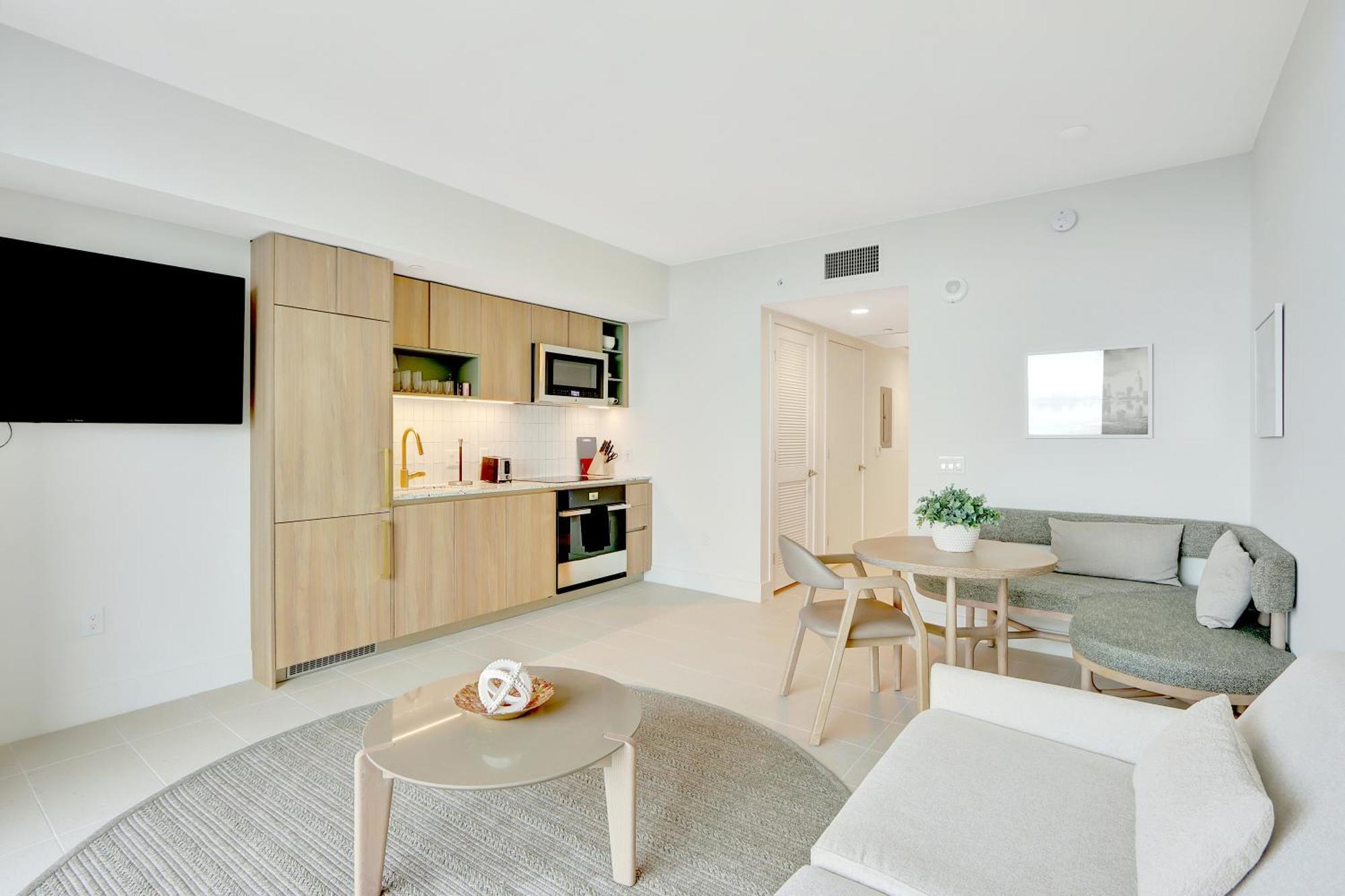 Boutique - Gale Apartment *